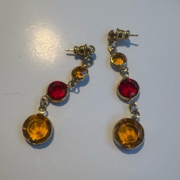 Vintage Gold Tone Drop 3 Tier Stud Style Faceted Glass Pierced Earrings - Picture 4 of 4